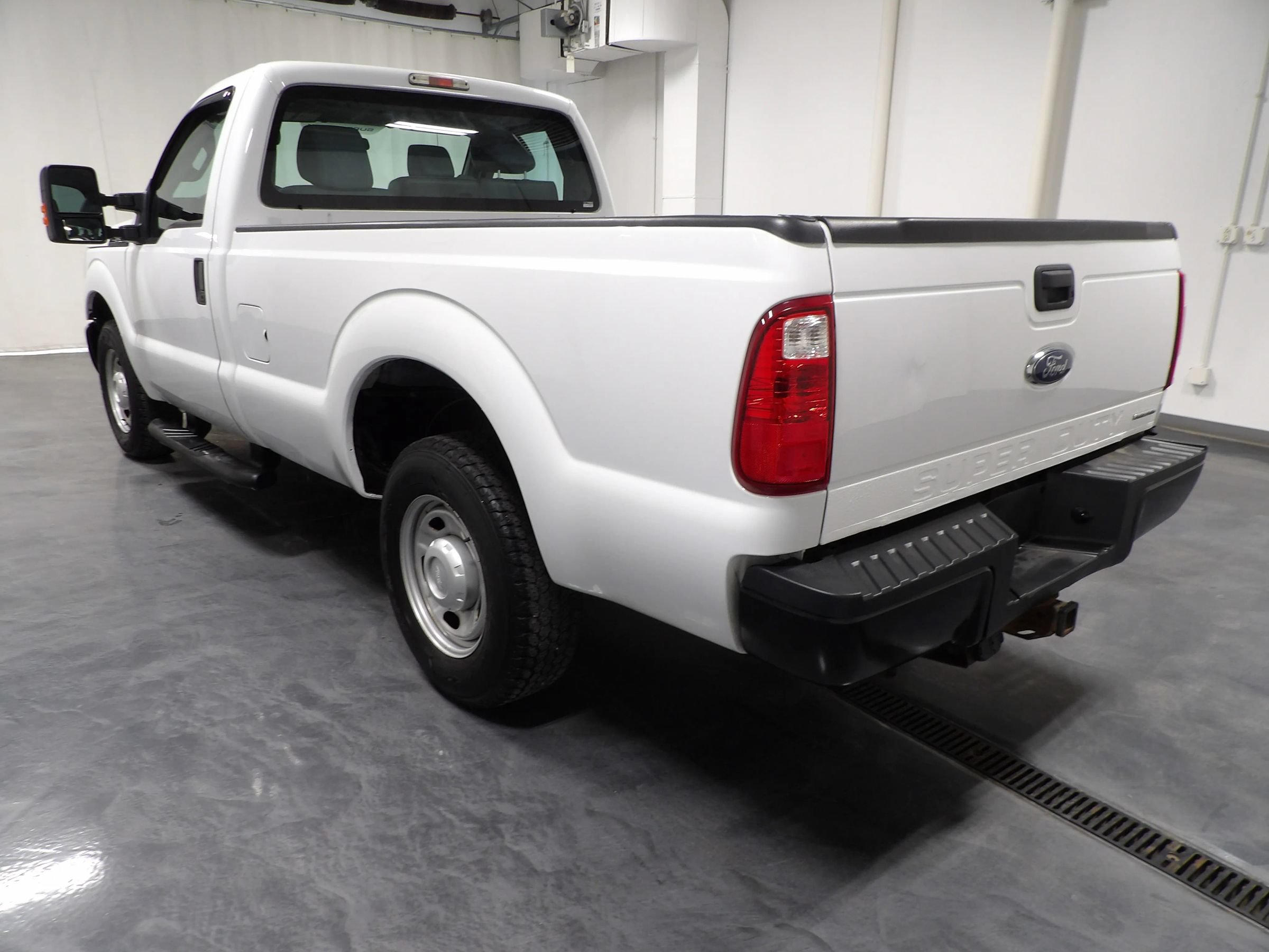 Used 2016 Ford F250 XL w/ Power Equipment Group RWD image 9