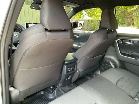 Used 2024 Toyota RAV4 SE w/ Weather Package AWD/4WD image 30