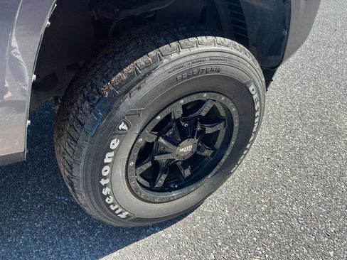 Used 2022 Toyota Tacoma SR image 8