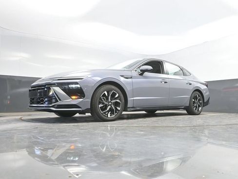 Used 2025 Hyundai Sonata SEL FWD image 47