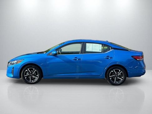 Used 2025 Nissan Sentra SV FWD image 4