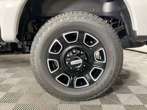 New 2026 Ford F250 Platinum image 10