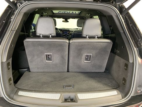 Used 2022 Cadillac XT6 Premium Luxury FWD image 36