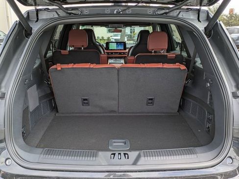 New 2026 Lincoln Aviator Reserve w/ Luxury Package RWD image 13