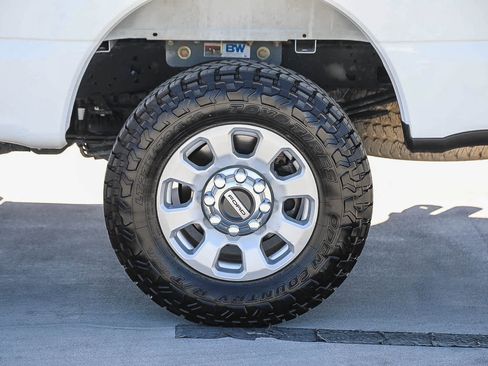 Used 2024 Ford F250 XLT w/ Snow Plow Prep Package AWD/4WD image 11