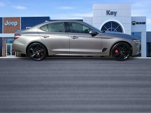 Used 2023 Genesis G70 3.3T w/ Sport Prestige Package image 7