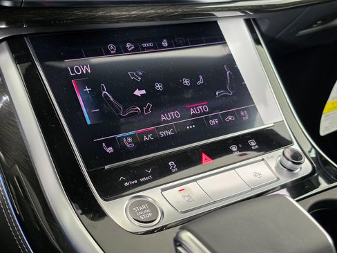 New 2026 Audi SQ7 Prestige AWD/4WD image 27