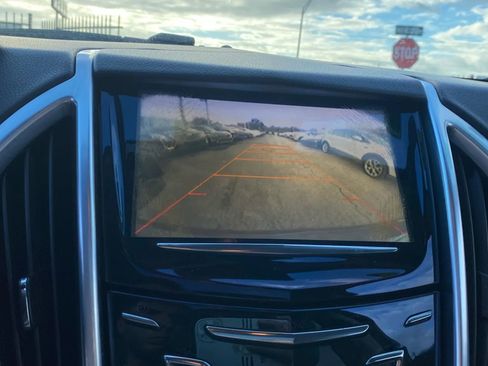 Used 2014 Cadillac SRX Performance w/ Driver Assist Package image 9