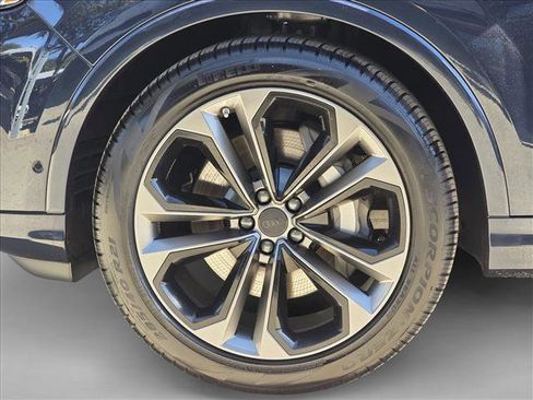 New 2026 Audi Q7 3.0T Premium Plus image 9