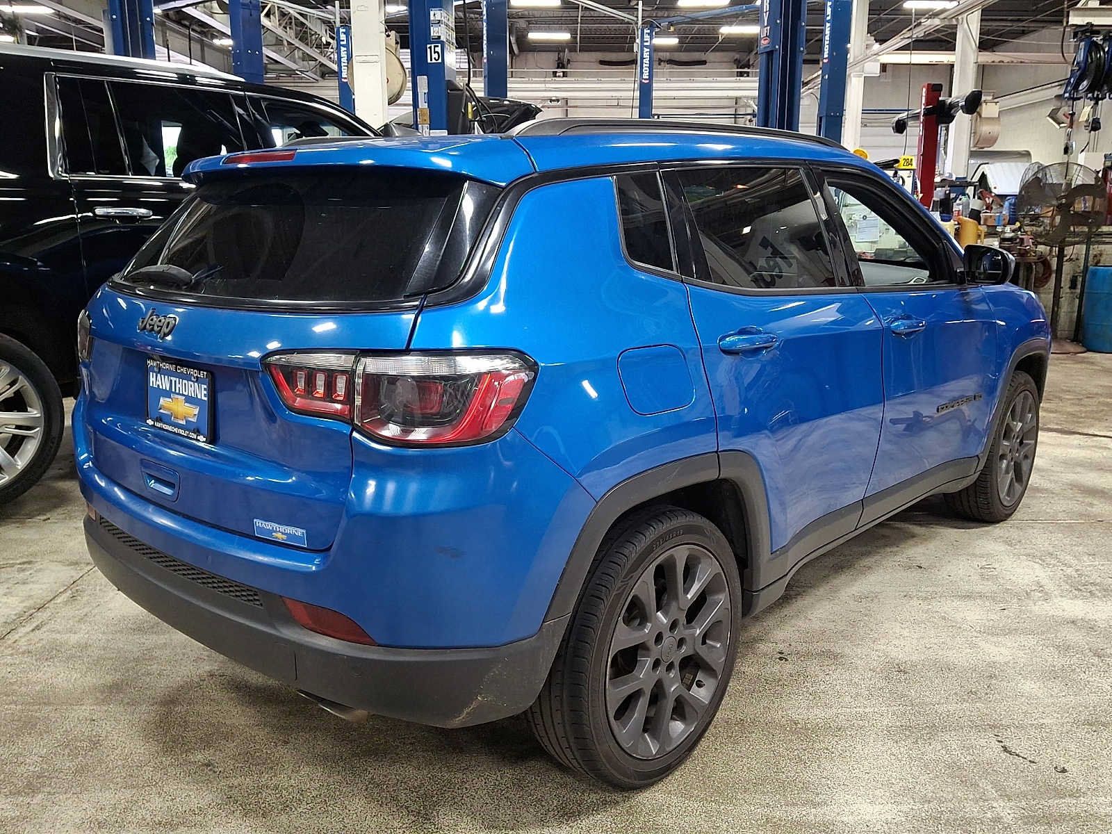 Used 2021 Jeep Compass Latitude w/ Driver Assistance Group FWD image 4
