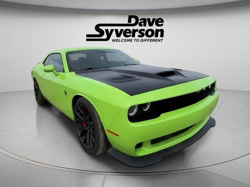 Used 2015 Dodge Challenger SRT Hellcat image 3