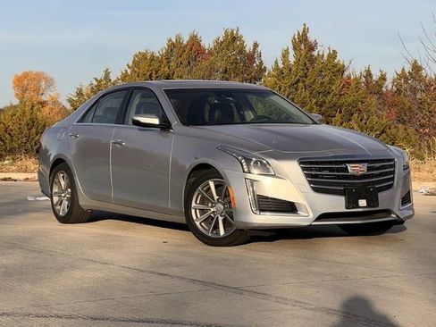 Used 2019 Cadillac CTS Luxury image 2