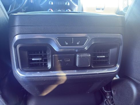 Used 2021 GMC Sierra 1500 AT4 w/ Technology Package image 18