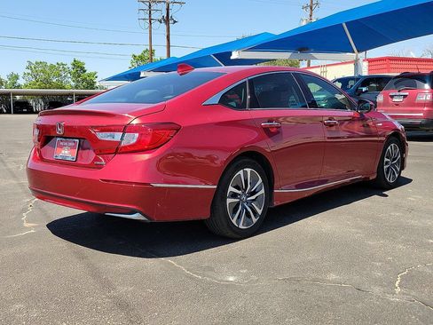 Used 2019 Honda Accord Touring image 4