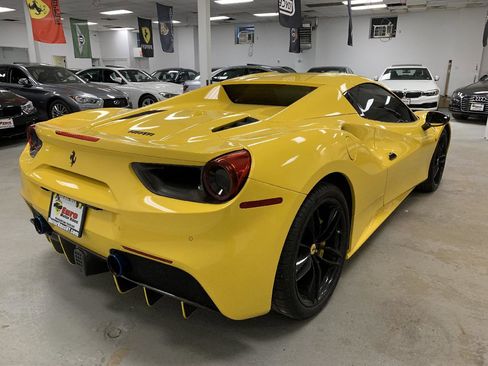 Used 2017 Ferrari 488 Spider image 6