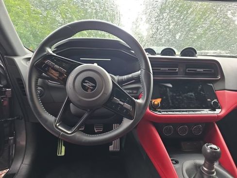 Used 2024 Nissan Z Performance w/ Floor Mat Package RWD image 12