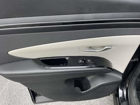 Used 2022 Hyundai Tucson Limited FWD image 11