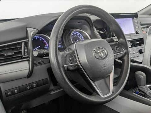 Used 2021 Toyota Camry LE FWD image 19