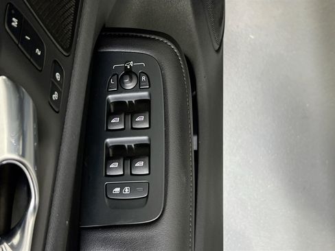 Used 2023 Volvo S60 B5 Ultimate w/ Climate Package image 18