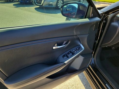 Certified 2023 Nissan Sentra SR w/ Trunk Package image 23