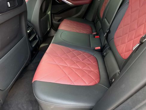 Used 2024 BMW X6 xDrive40i AWD/4WD image 34