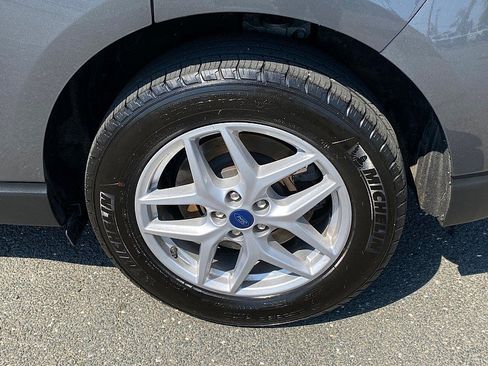 Certified 2022 Ford Edge SEL w/ Convenience Package AWD/4WD image 12