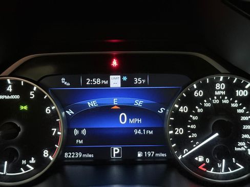 Used 2019 Nissan Murano Platinum image 40