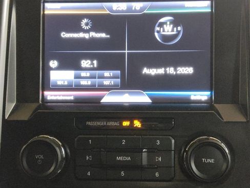 Used 2015 Ford F150 XLT w/ Equipment Group 302A Luxury RWD image 25