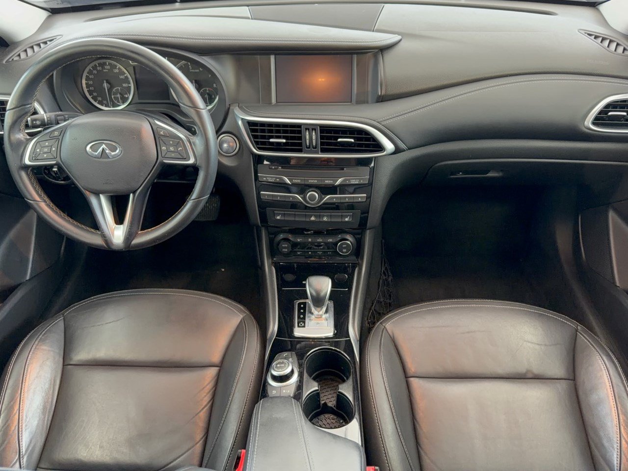 Used 2018 INFINITI QX30 FWD image 17