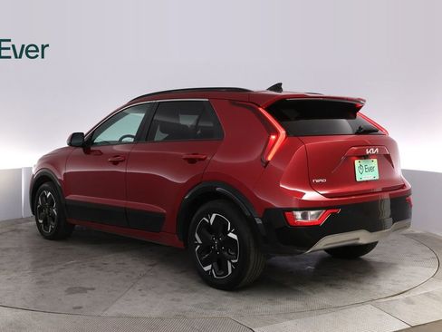 Used 2023 Kia Niro Wind FWD image 16