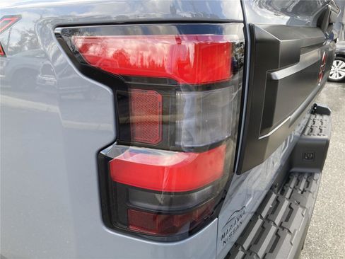 New 2026 Nissan Frontier Pro-X w/ Pro-X Convenience Package RWD image 11