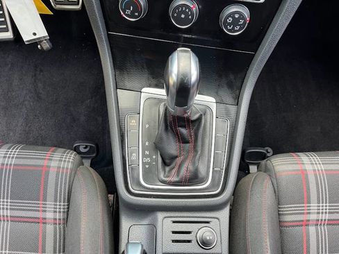 Used 2017 Volkswagen GTI Sport FWD image 19
