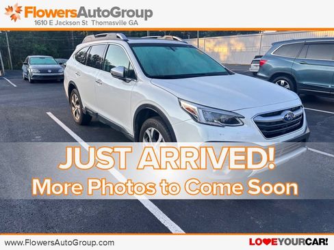 Used 2020 Subaru Outback Touring w/ Popular Package #2 AWD/4WD image 1