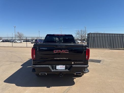 Used 2022 GMC Sierra 1500 Denali w/ Denali Reserve Package image 4