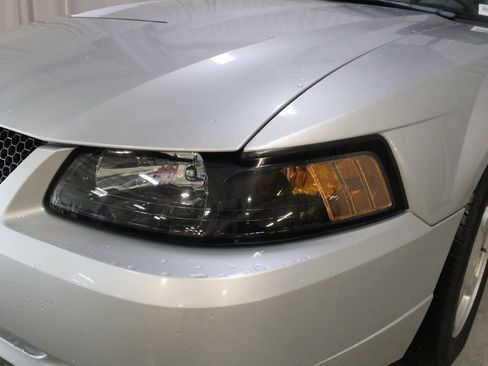 Used 2003 Ford Mustang Coupe RWD image 27