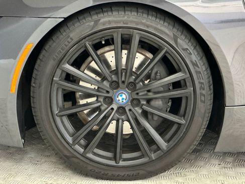 Used 2019 BMW i8 Roadster AWD/4WD image 12