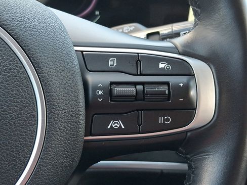 Used 2023 Kia Sportage EX FWD image 25