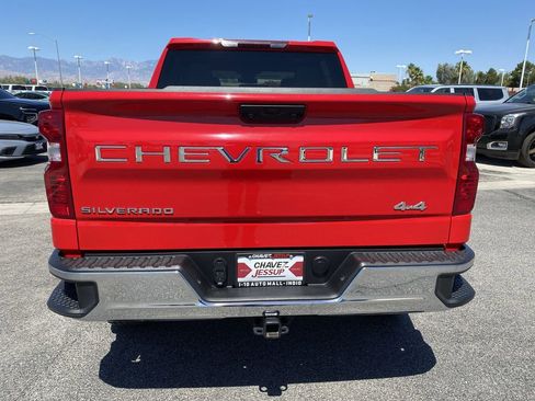 Used 2025 Chevrolet Silverado 1500 LT AWD/4WD image 32