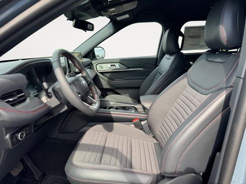 New 2026 Ford Explorer ST-Line AWD/4WD image 12