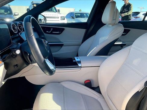 Used 2024 Mercedes-Benz C 300 4MATIC Sedan image 4