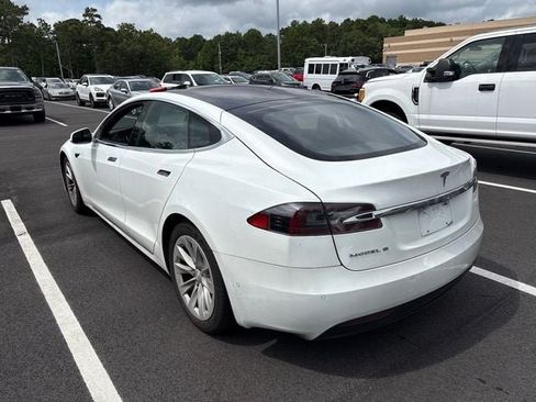 Used 2017 Tesla Model S 75 RWD image 3
