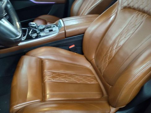 Used 2019 BMW X7 xDrive50i w/ M Sport Package image 17