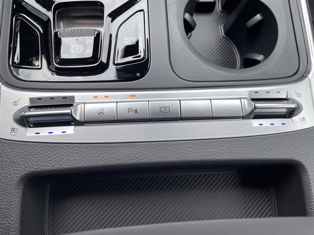 New 2027 Kia Carnival SX Prestige FWD image 25