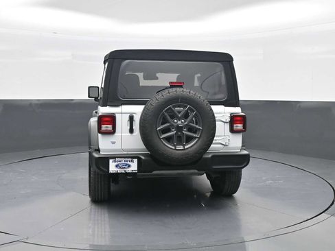 Used 2024 Jeep Wrangler Sport AWD/4WD image 6