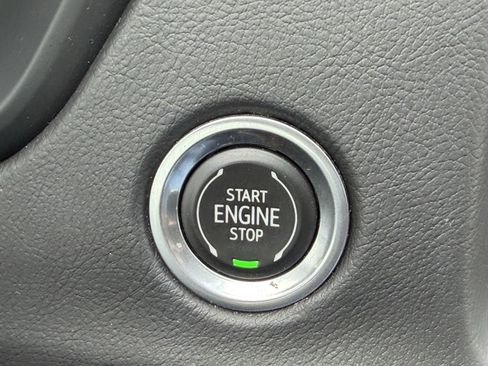 Used 2023 Cadillac XT4 Premium Luxury image 24