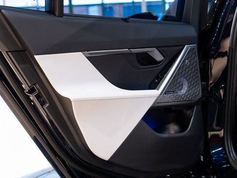 Used 2025 BMW M5 Touring image 31