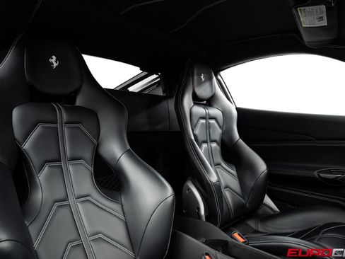 Used 2018 Ferrari 488 GTB RWD image 40