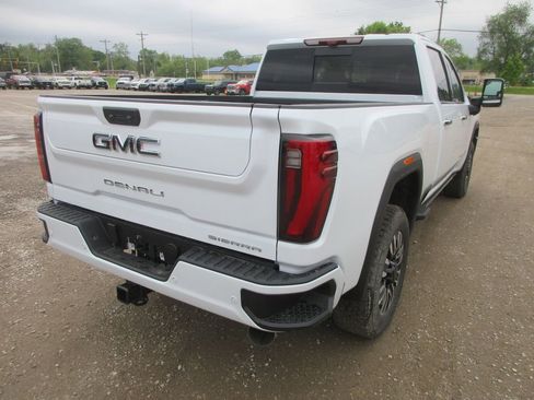 New 2026 GMC Sierra 2500 Denali Ultimate AWD/4WD image 5