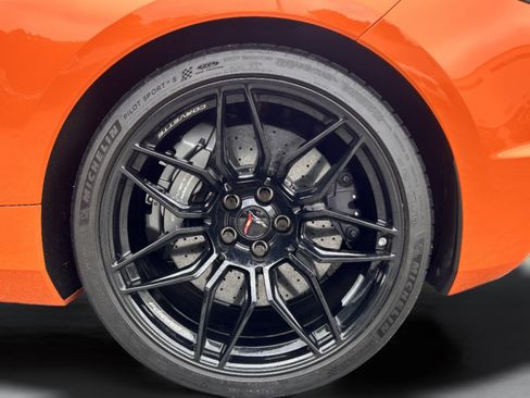 Used 2023 Chevrolet Corvette Z06 w/ Z07 Performance Package RWD image 33