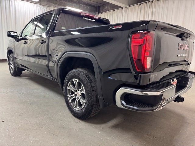 Used 2024 GMC Sierra 1500 SLE w/ X31 Off-Road Package AWD/4WD image 9